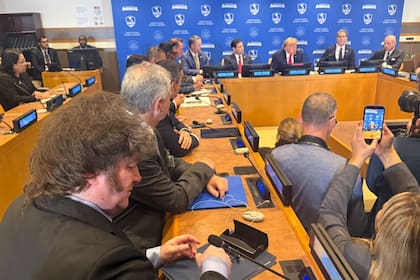 Javier Milei escucha a Donald Trump en la sede de la ONU en Nueva York