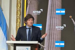 Javier Milei expone ante empresarios en Nueva York