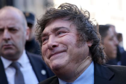 Javier Milei, habla con los medios tras participar en un foro económico en Madrid