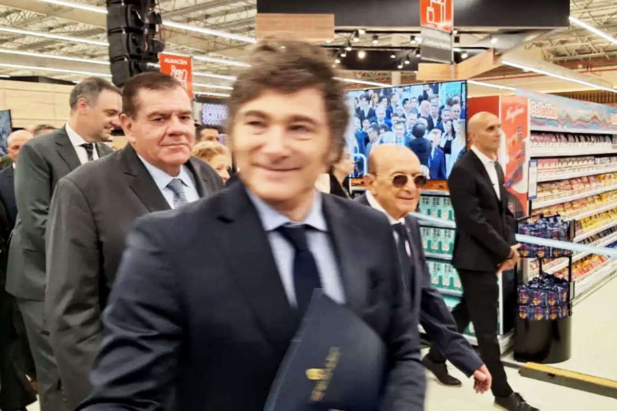 Javier Milei inaguró un nuevo supermercado Coto en Chapadmalal. Mar del Plata, el supermercado más grande del país
