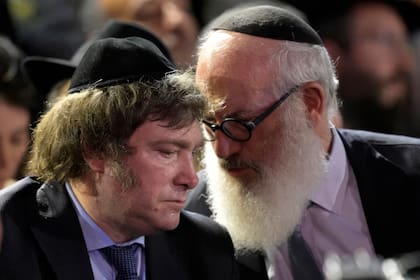 Javier Milei junto a Eduardo Elsztain, en el festival judío Hanukkah en Buenos Aires en 2023