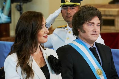 Javier Milei junto a la vicepresidenta Victoria Villarruel