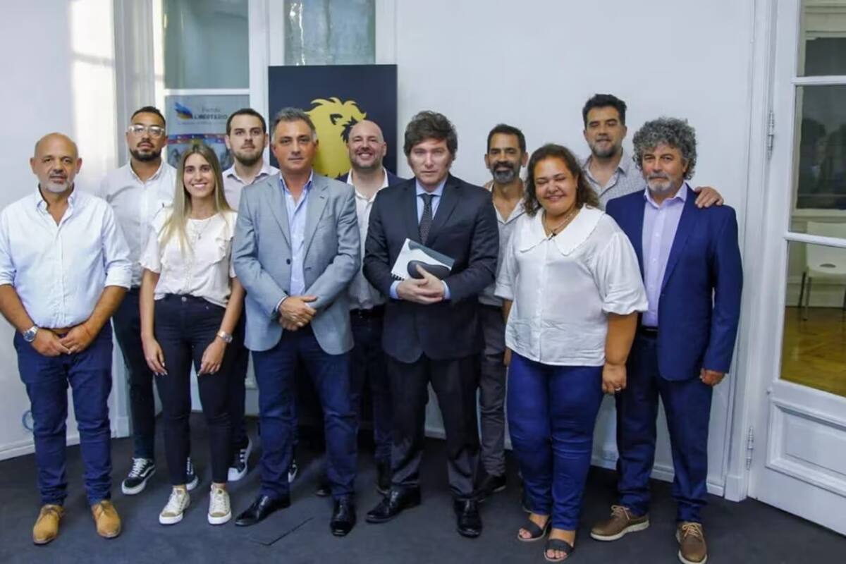 Javier Milei, junto a los coordinadores bonaerenses de cada sección electoral