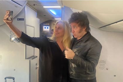 Javier Milei, junto a su hermana Karina