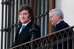 El inesperado ataque de un ministro de Kast contra Javier Milei que reaviva la tensión