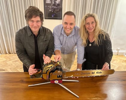 Javier Milei, Manuel Adorni y Karina Milei