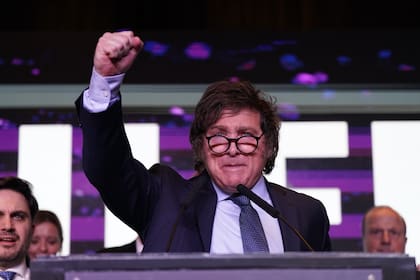 Javier Milei quedó segundo en las elecciones generales y se medirá con Massa en el ballottage