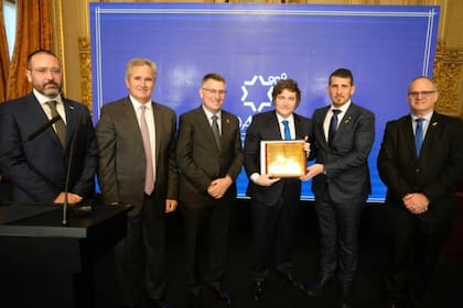 Javier Milei recibió un reconocimiento de la DAIA.