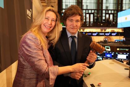 Javier Milei se refirió a la posibilidad de que su hermana integre las listas de las legislativas de 2025.