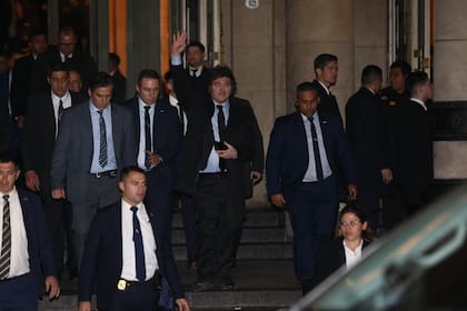 Javier Milei se retiró del Colón por la entrada de Libertad