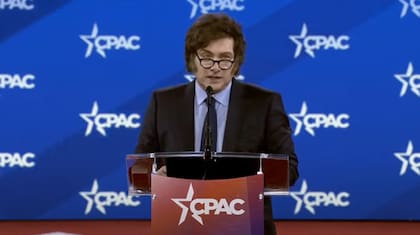 Javier Milei viajó a Estados Unidos para participar de la CPAC en medio de las investigaciones sobre el caso