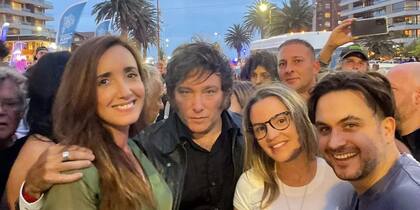 Javier Milei; Victoria Villarruel; Carolina Píparo y Ramiro Marra