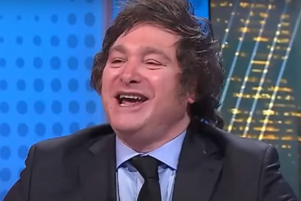 Javier Milei visitó el estudio de A24 y protagonizó un divertido baile con Viviana Canosa