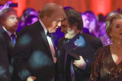 Javier Milei y Donald Trump en Mar-a-Lago en Palm Beach, Florida
