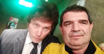 Javier Milei y el salteño Alfredo Olmedo