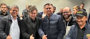 Mientras entroniza a Diego Santilli, Javier Milei vivirá su “semana brasileña”