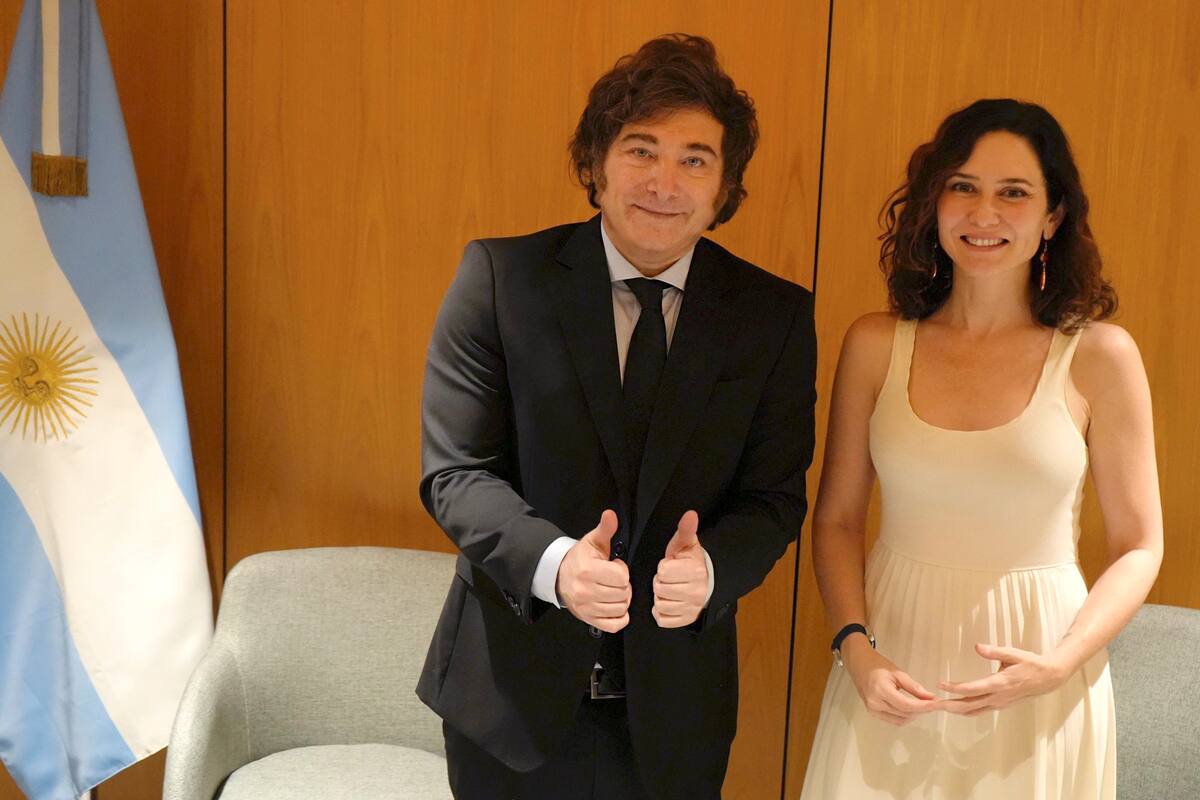 Javier Milei y la presidenta de la Comunidad de Madrid, Isabel Díaz Ayuso