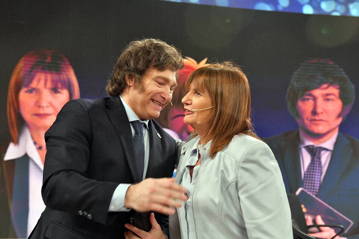 Javier Milei y Patricia Bullrich en el programa A Dos Voces. 25/10/23