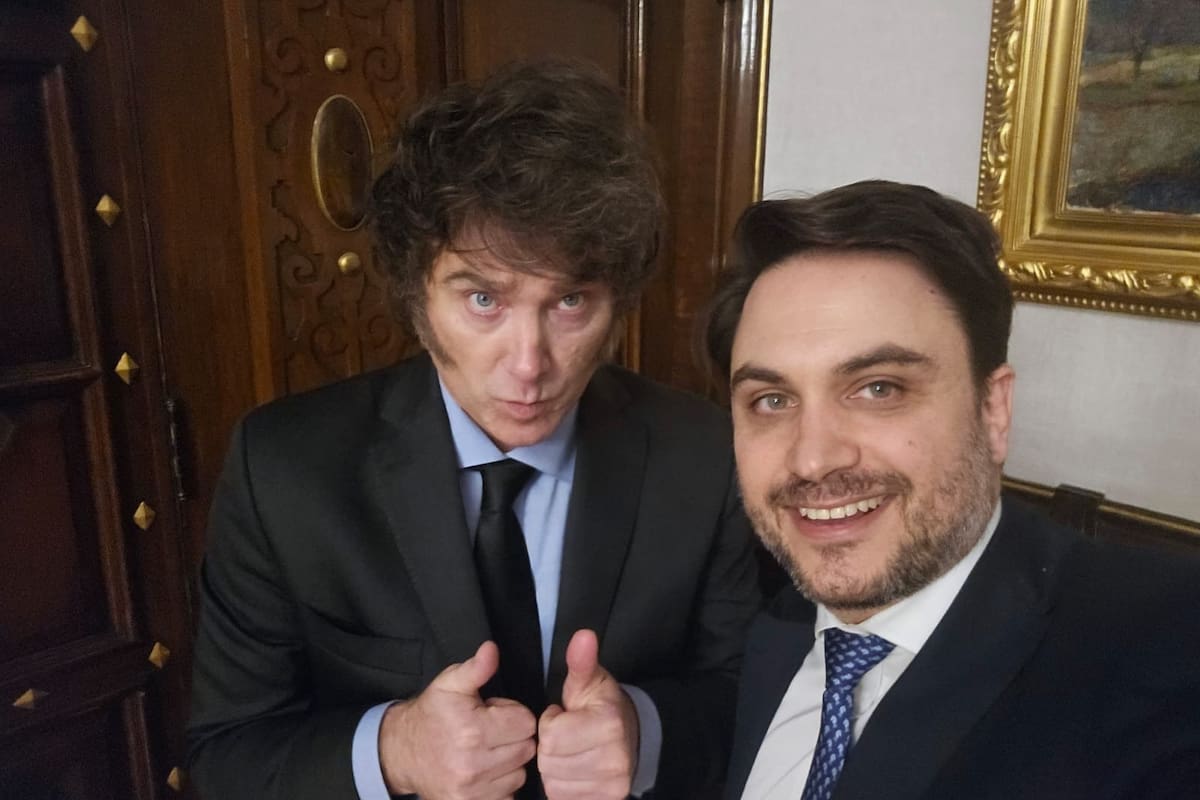 Javier Milei y Ramiro Marra durante la última reunión que tuvieron en Casa Rosada, antes de que quedara desplazado como presidente del bloque libertario en la Legislatura