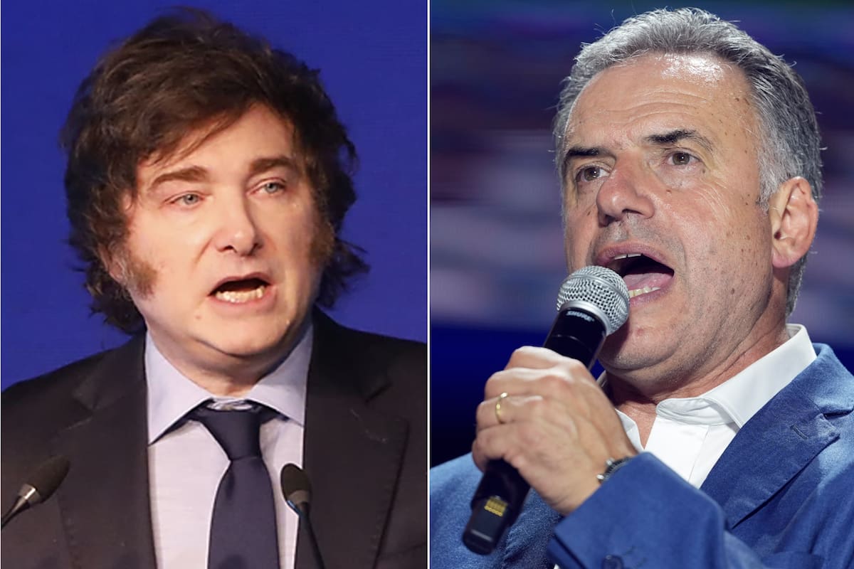 Javier Milei y Yamandú Orsi, presidente electo de Uruguay