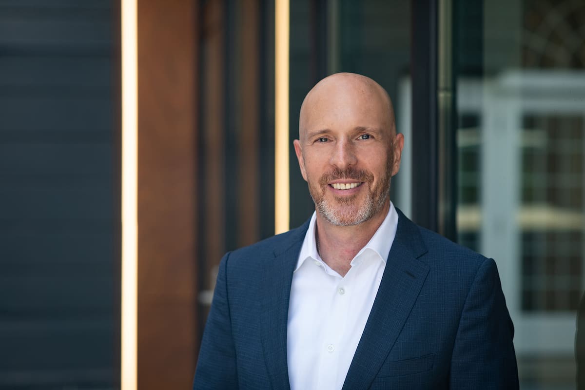 Javier Rosenberg: “Actualmente vemos un nivel de recuperación muy alto y ya casi aproximándonos a momentos previos a la pandemia. Pero ha cambiado cómo se compone esa demanda: mayor turismo y la moda del “bleisure” (business + leisure) que combina el viaje de negocios con una extensión de ese viaje para hacer turismo"