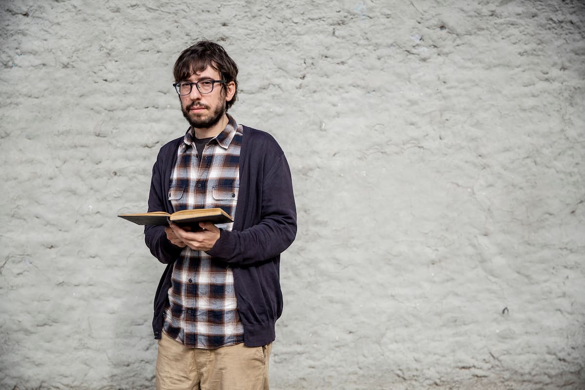 Javier Sinay y un nuevo libro: La caja de letras