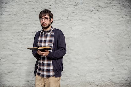 Javier Sinay y un nuevo libro: La caja de letras