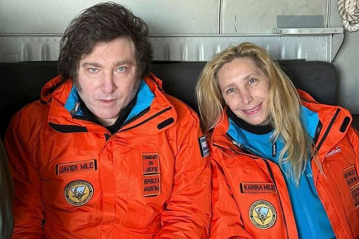Javier y Karina Milei, en el viaje que realizaron a la Antártida en enero de 2024