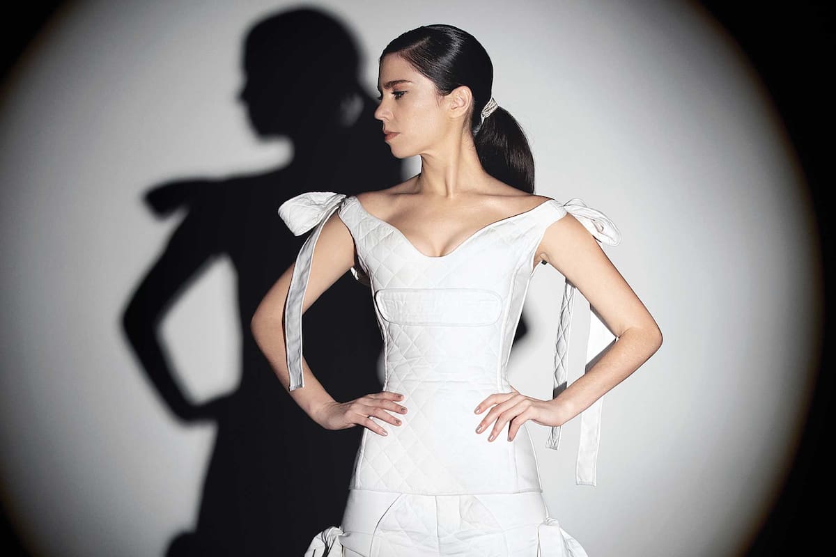 Javiera Mena reconstruyó el momento en el que compuso las canciones de Entusiasmo, su nuevo EP