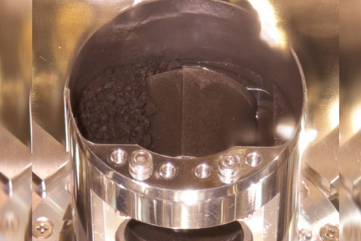 JAXA confirmó que el gas recogido del contenedor de muestras de la cápsula enviada por Hayabusa2, es una muestra de gas procedente del asteroide Ryugu