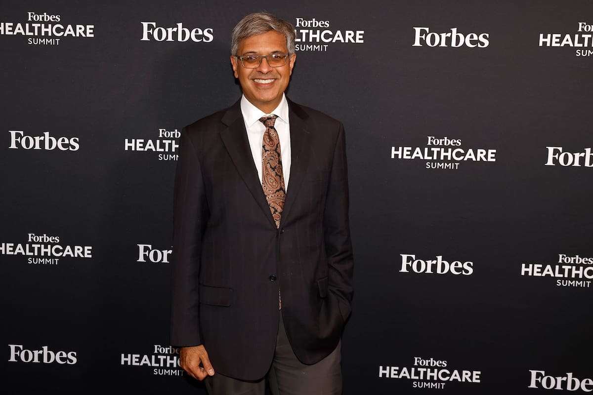 Jay Bhattacharya ; Mundo