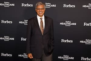 Jay Bhattacharya ; Mundo