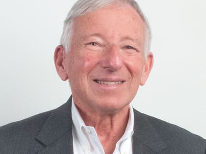 Jay Brodie fue una figura importante en el Departamento de Vivienda de Baltimore y promovió la venta de propiedades abandonadas a un precio irrisorio
