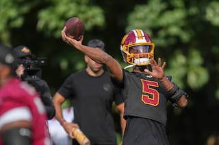 Jayden Daniels promete 'aceptar aparato' en el brazo izquierdo al practicar de nuevo con Commanders