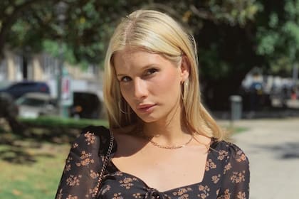 Jazmín Riera tiene 28 años es de San Fernando y las historias que escribía en Wattpad se convirtieron en exitosos libros