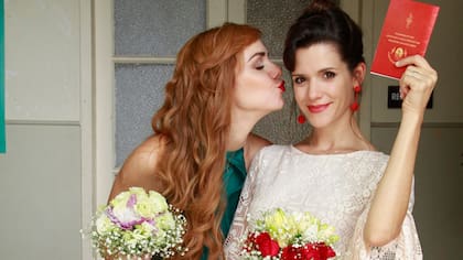 Jazmín y Florencia sellaron su historia en el Registro Civil