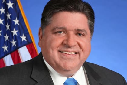 JB Pritzker no cobra su salario como gobernador de Illinois (Archivo)