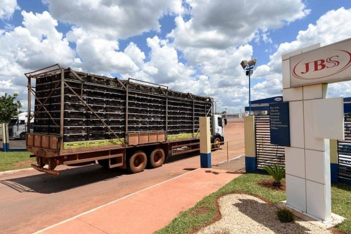 JBS es una de las principales procesadoras de carne de vacuna y porcina de Estados Unidos y Australia