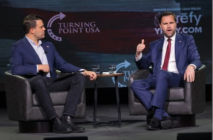 JD Vance durante su disertación en Georgia