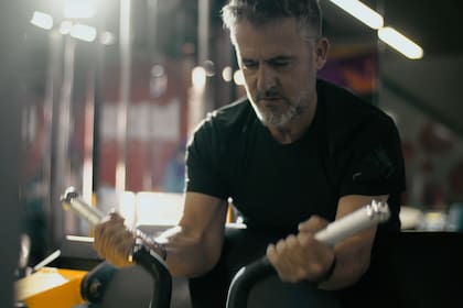 Jean contrajo la poliomielitis cuando tenía un año de vida y la enfermedad afectó al 50 por ciento de su masa muscular