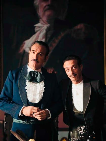 Jean Dujardin (Diego de la Vega) y Salvatore Ficarra (Bernardo)