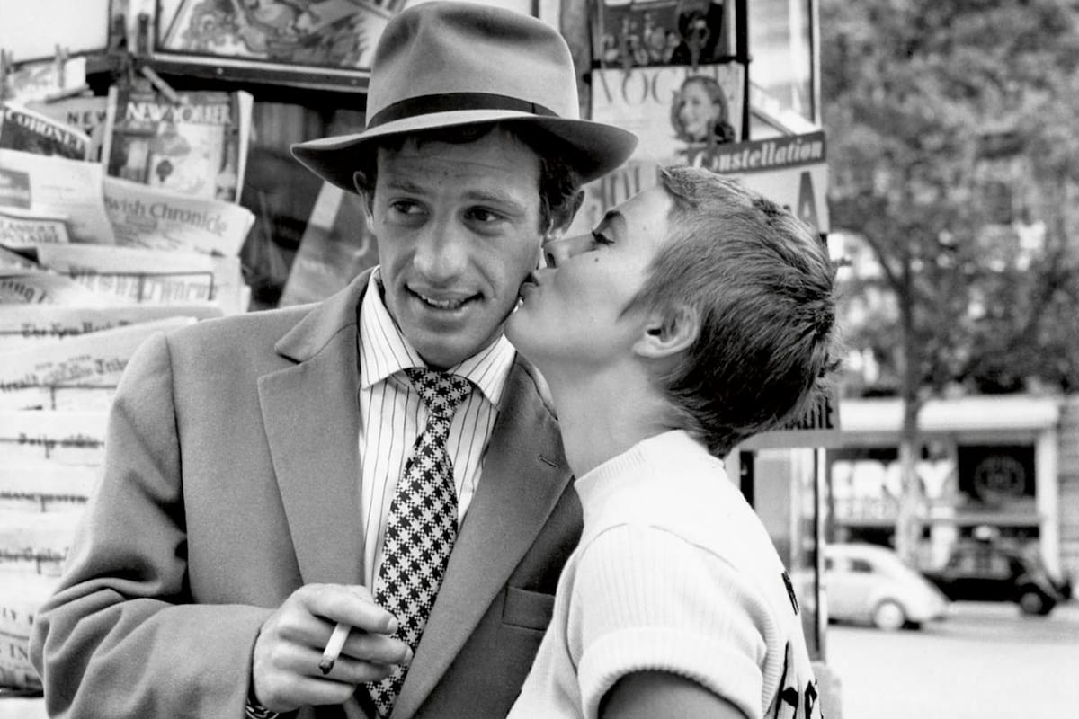 Jean Seberg en Sin Aliento junto a Jean Paul Belmondo.