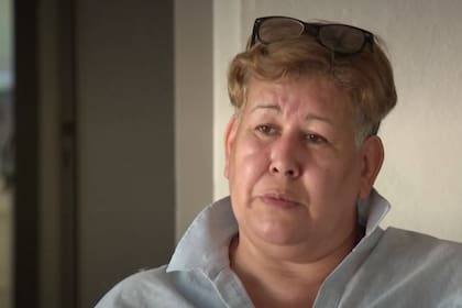 Jeanne Pouchain, de 58 años, hace tres reclama que el gobierno francés reconozca su existencia, luego de ser declarada falsamente muerta en el marco de una batalla legal
