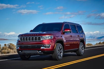 Jeep Wagoneer, uno de los SUV que se consigue en México pero no llega aún a la Argentina