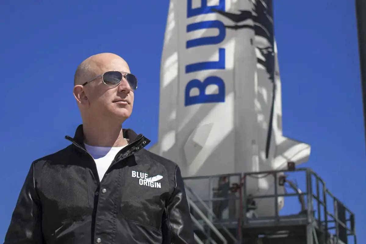 Jeff Bezos es el impulsor del cohete Blue Origin que volará al planeta rojo