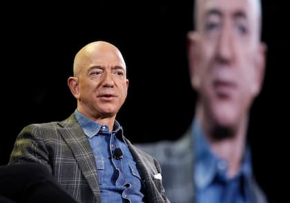 Jeff Bezos es uno de los exitosos empresarios que postulan la regla del silencio