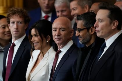 Jeff Bezos podría estar detrás de un negocio en el documental de Melania Trump