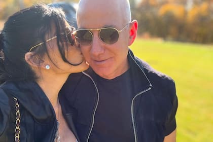 Jeff Bezos y Lauren Sánchez firmaron un contrato prenupcial para proteger sus patrimonios
