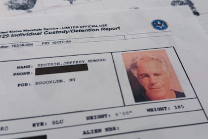 Jeffrey Epstein fue acusado de abuso sexual y pedofilia