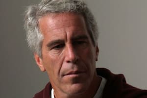Las cámaras ocultas de Jeffrey Epstein: el financista pedófilo habría filmado secretamente a sus invitados